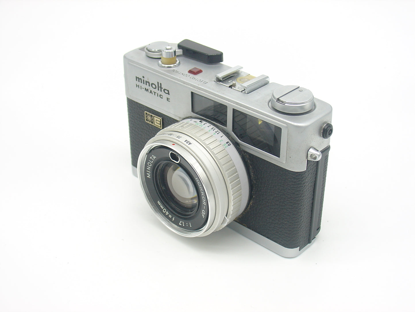 Minolta HiMatic E rangefinder camera