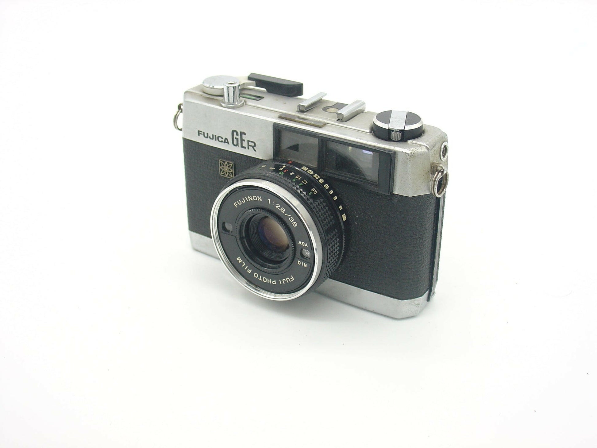 Fujica GER - Appareil photo 35 mm télémétrique - Testé & Fonctionnel Fujica GER - Appareil photo 35 mm télémétrique - Testé & Fonctionnel