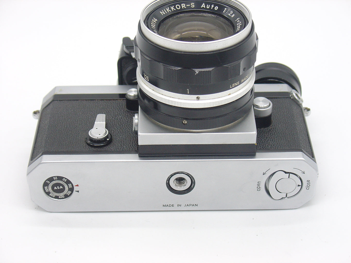 Nikon F SLR with 35mm f2.8 Nikkor lens + case