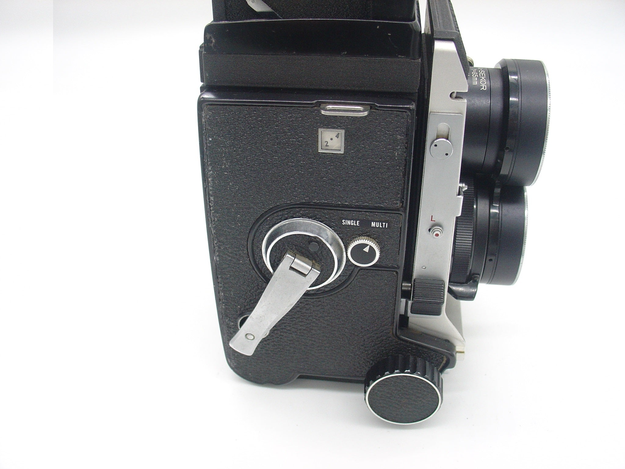 Mamiya C330 medium format camera + 65mm lens – Classic Cameras AU