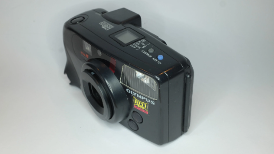 Olympus IZM220 Zoom film camera